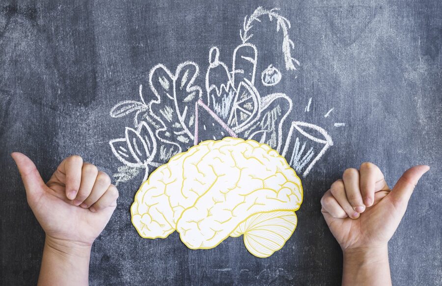 12 витаминов и минералов для мозга: какие продукты улучшают работу мозга и памяти